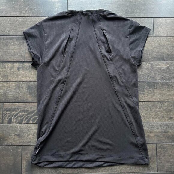 Athleta Back Vent Athletic Tee - Picture 2 of 3